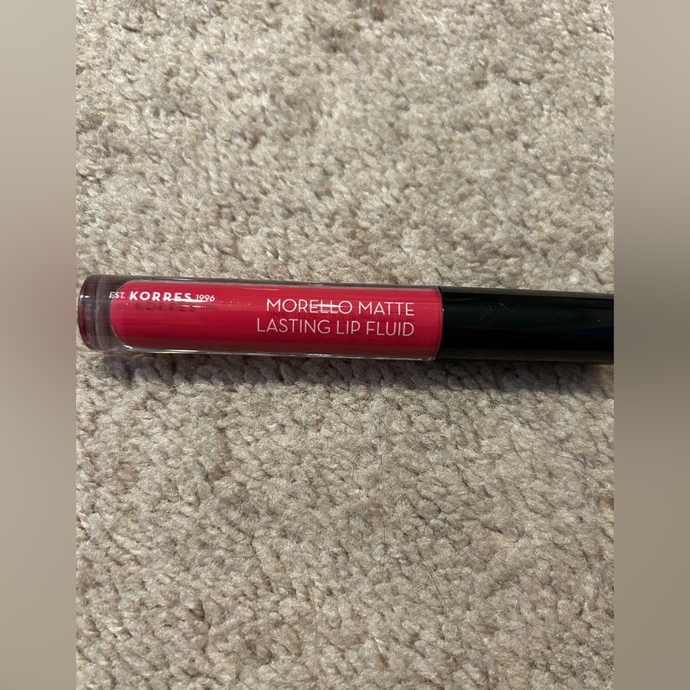 Korres Morello Matte Lasting Lip Fluid